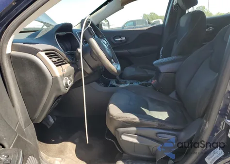 2015 Jeep Cherokee Sport из США, поврежденный, VIN 1C4PJLAB2FW517304